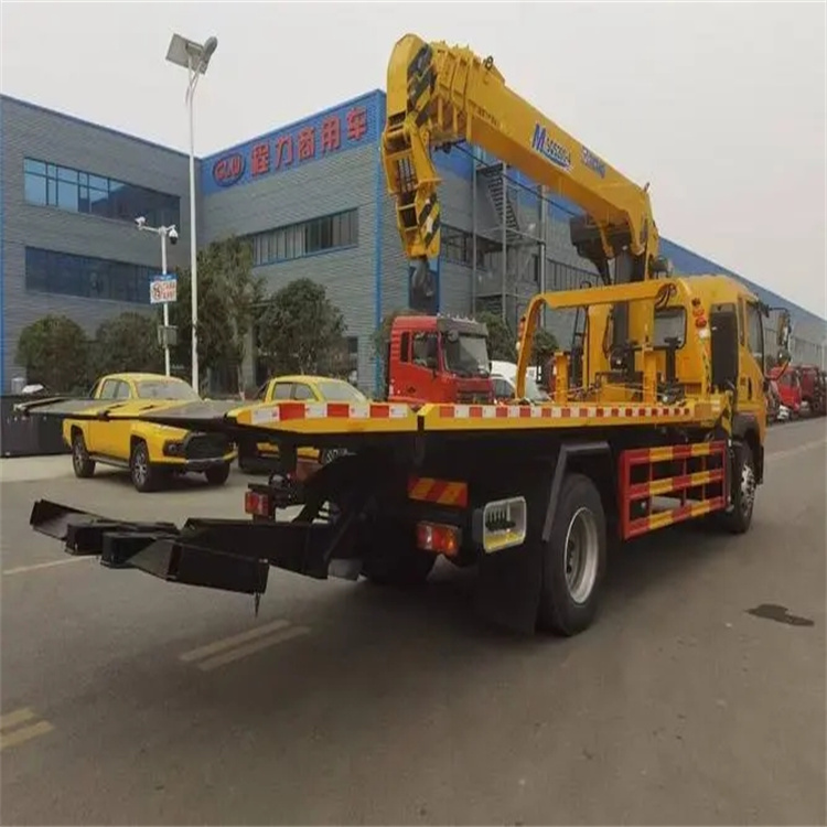 福建附近小随车吊出租电话，轻松解决搬运烦恼