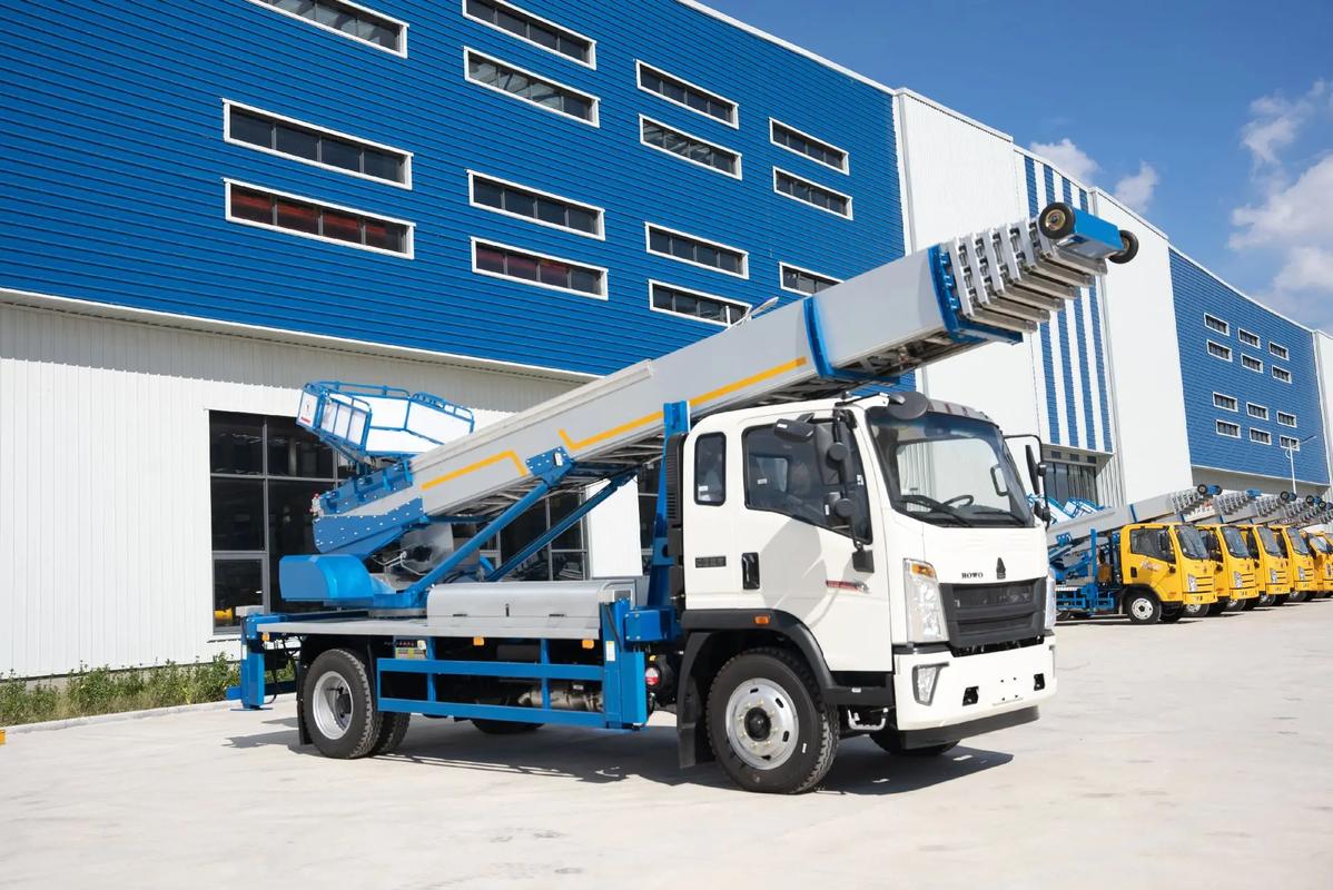 福建出租云梯车高空作业车 建筑垃圾搬运